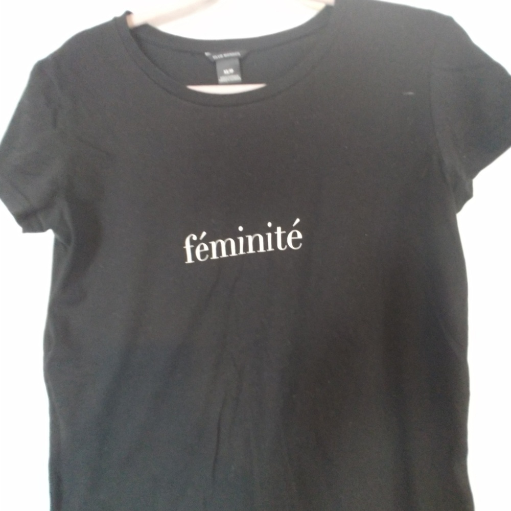 Chic modern t shirt